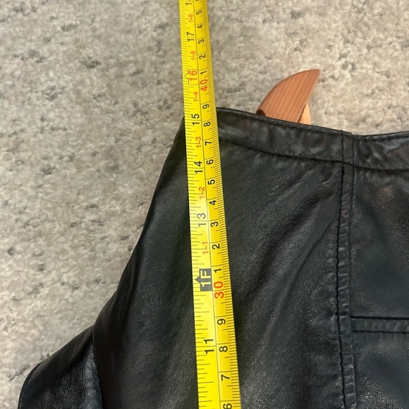 Danier S women’s jacket/vest beautiful condition Cotton/spandex sleeves - Picture 12 of 12